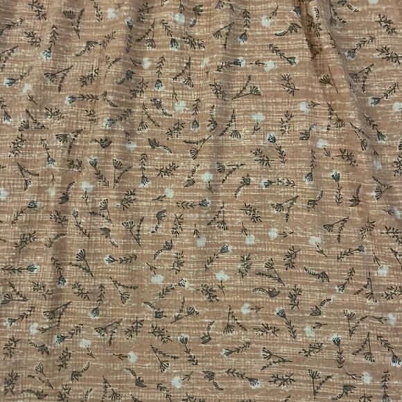 LuLaRoe Stasha light pink dandelion Top - Picture 4 of 4
